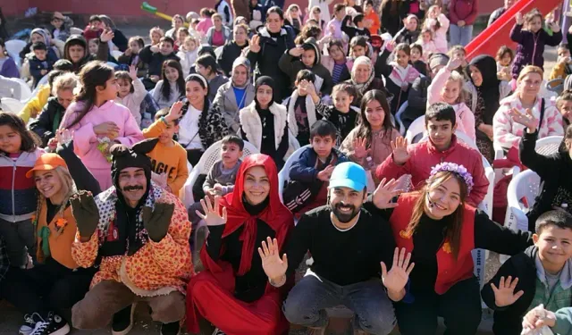 Seyhan Belediyesinden çocuklara tiyatro dolu sömestir