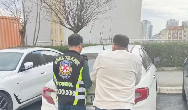 Esenyurt’ta trafikte cam kırarak saldıran sürücü yakalandı