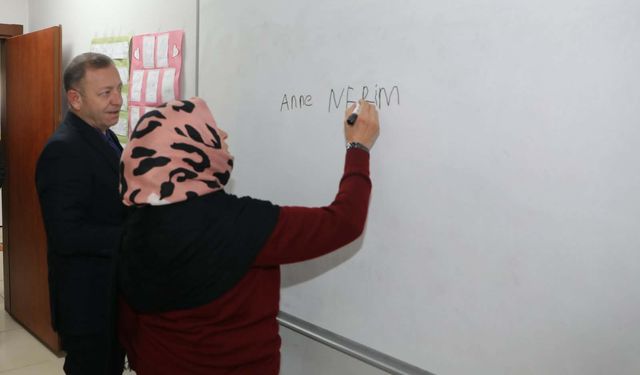 Vali Ziya Polat’tan ADEM’e Anlamlı Ziyaret: “Eğitimin yaşı yok”