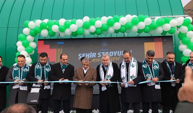 Bakan Bak, Iğdır Şehir Stadyumunun açılışını yaptı