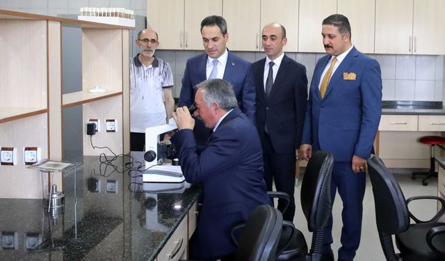 Ağrı İbrahim Çeçen Üniversitesi'nde laboratuvar açıldı