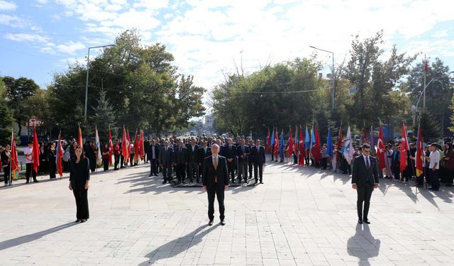 Ağrı'da ilköğretim haftası kutlandı