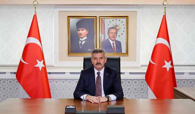 Artvin Valisi Ergün'den 29 Ekim Cumhuriyet Bayramı mesajı