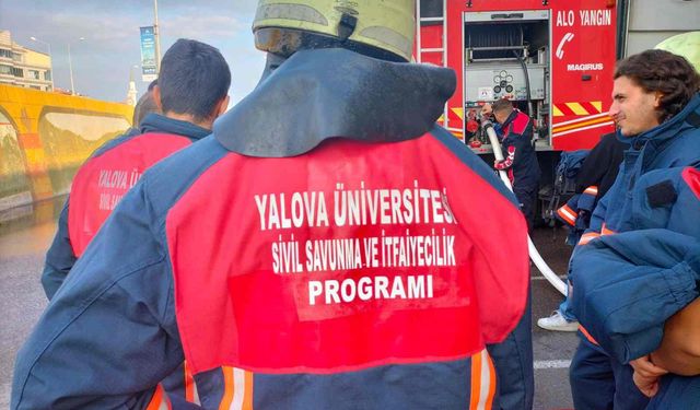 Yalova'da genç itfaiyecilere uygulamalı eğitim