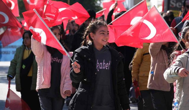 Van’da Cumhuriyet coşkuyla kutlandı