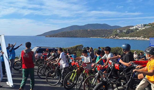 Bodrum'da pedallar Cami sevgisiyle çevrildi