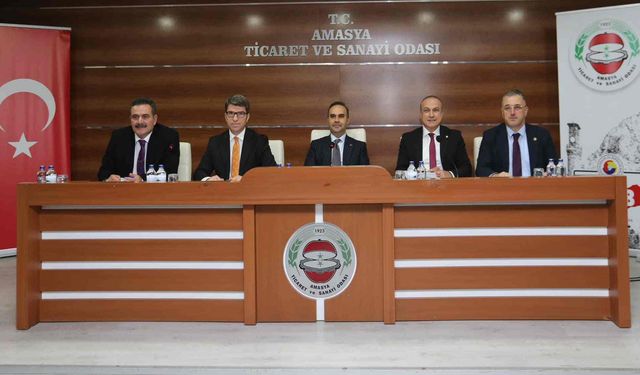 Bakan Kacır, Amasya’da iş dünyasıyla buluştu