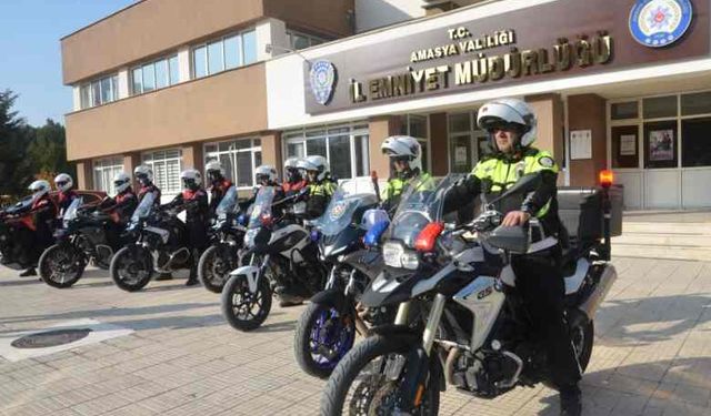 Amasya İl Emniyet Müdürlüğü'nden motosikletli polis timlerine sürüş eğitimi