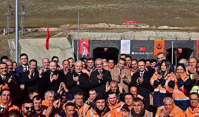 Bakan Uraloğlu Ardahan’da ulaşım ve altyapı projelerini inceledi