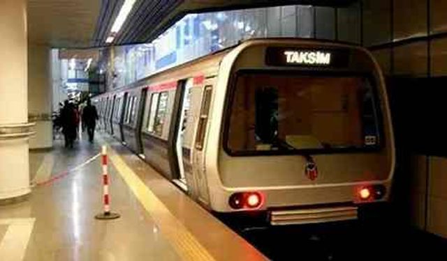 Taksim metro istasyonunda intihar girişimi