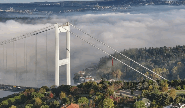 İstanbul Boğazı'nda sis engeli