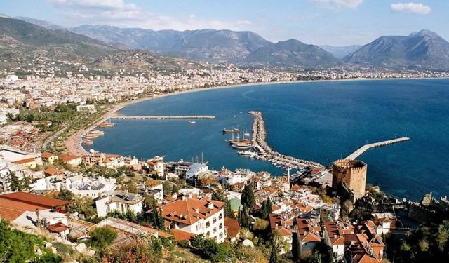 Alanya'daki yerleşik yabancılar perişan oldu: 'Akıl tutulması'