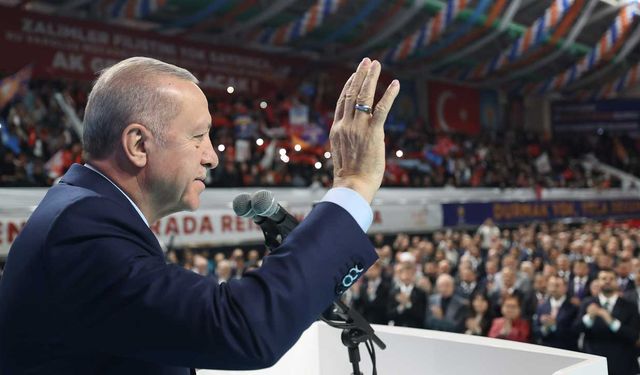 Cumhurbaşkanı Erdoğan: "Belediyeyi Kandil’den yönetelim durumuna müsaade etmeyiz"