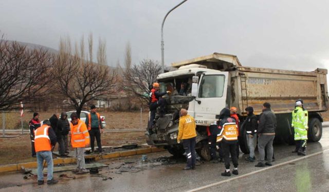 Afyon Çay'da trafik kazası: 1 yaralı