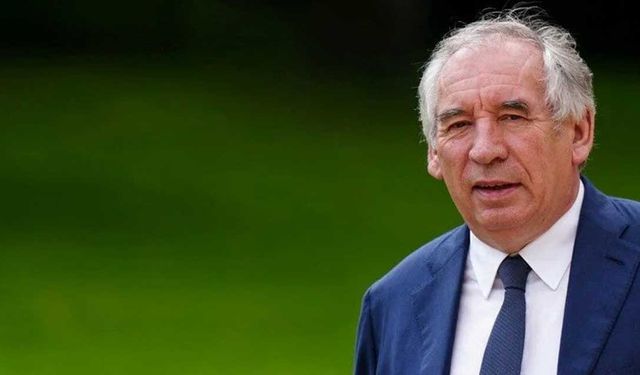 Fransa'da yeni başbakan François Bayrou oldu