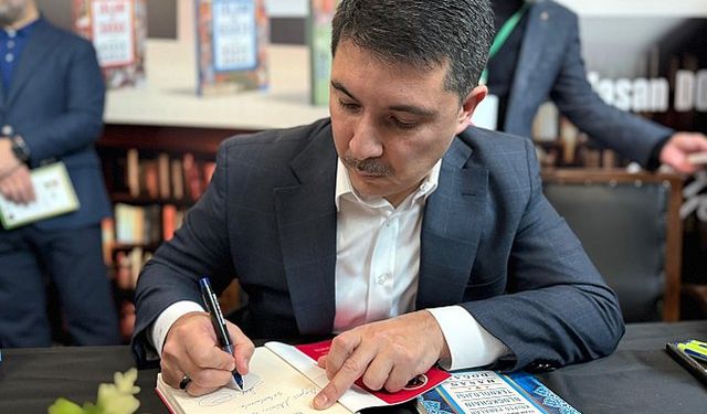 Cumhurbaşkanlığı Özel Kalem Müdürü Hasan Doğan: Ankara Kitap Fuarı'nda