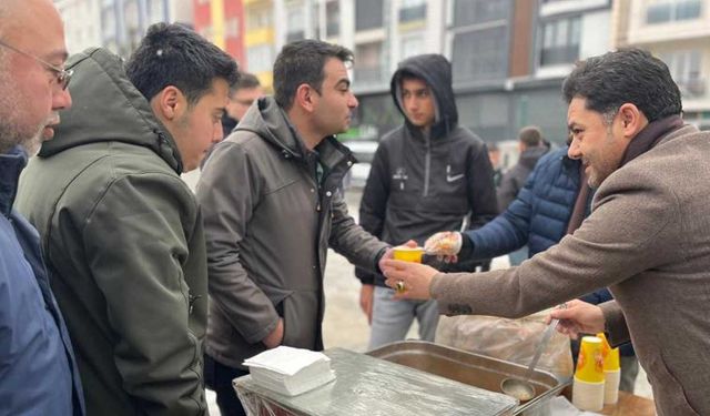 MHP Kars il Başkanı Adıgüzel’den Kars 36 Spor Taraftarına Çorba İkramı