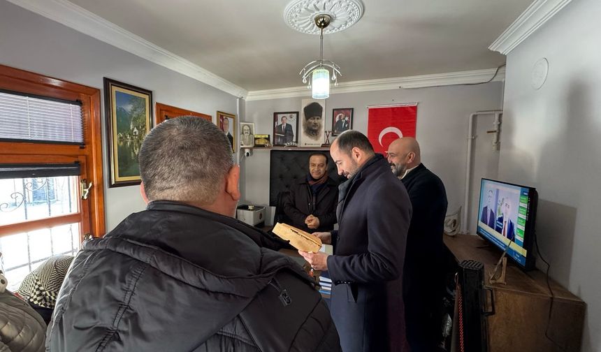 Vekil Özyürek, vatandaşa destek olmaya devam ediyor