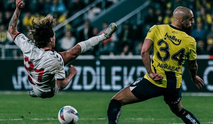Fenerbahçe zirve yarışında yara aldı!