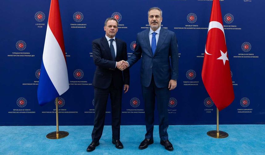 Hakan Fidan, Hollandalı Mevkidaşı Caspar Veldkamp ile Ankara'da görüştü