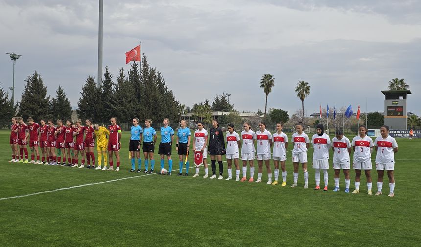 U17 Kız Millî Takımımız, Macaristan'a 5-2 yenildi