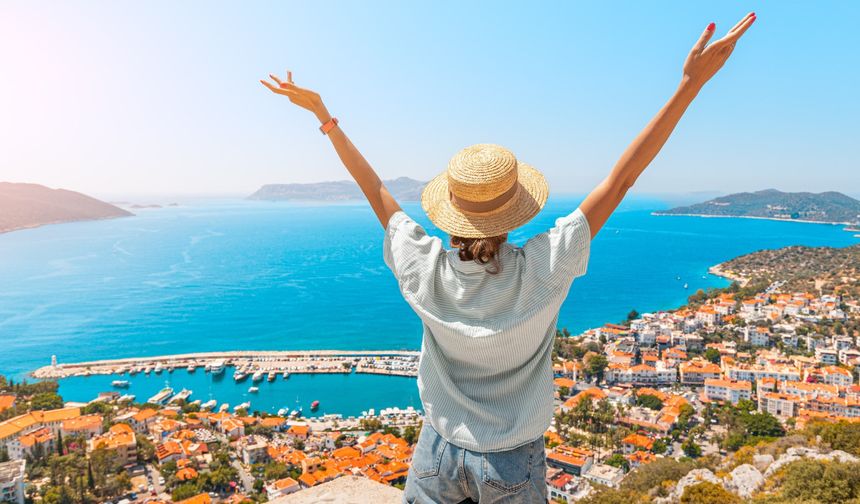 Ticaret Bakanlığı'ndan tatilcilere önemli rezervasyon uyarısı