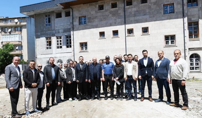 Milletvekili Gider’den Lapseki’ye hizmet vurgusu: “Kapılar açılsın, biz hazırız”