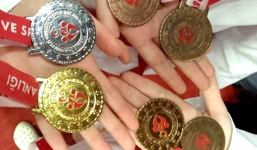 Ordulu minikler 4 sporcu ile Avrupa’da