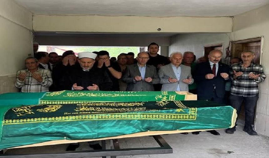 Cinayete uğrayan iki kız kardeş toprağa verildi