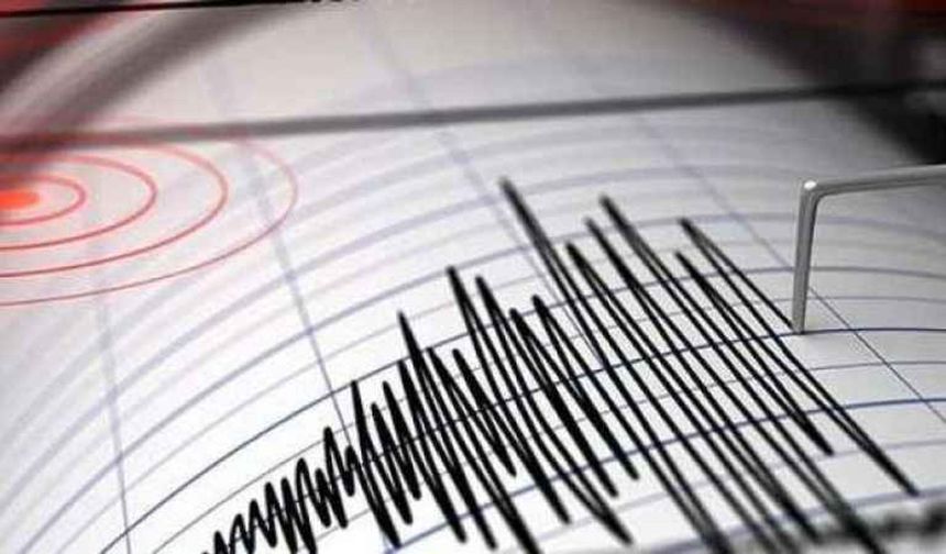 Endonezya'nın Bengkulu kentinde 5,7 büyüklüğünde deprem