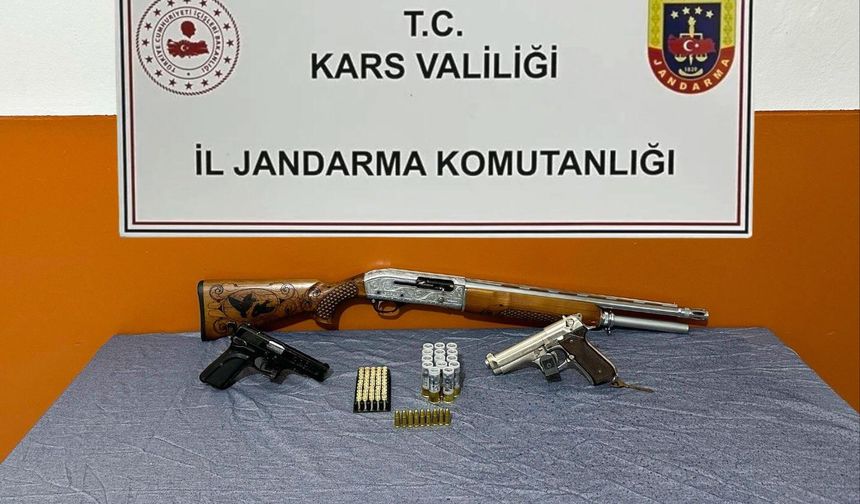 Kars’ta yasa dışı ruhsatsız silahlar ele geçirildi