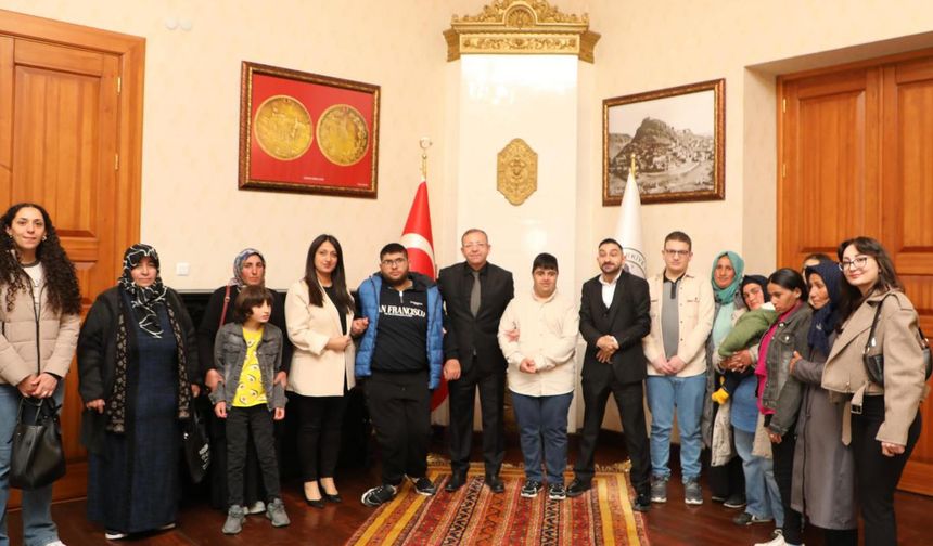 Vali Ziya Polat’tan Engelliler Haftası'nda anlamlı kabul