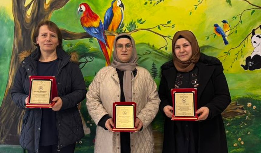 Emekliye ayrılan usta öğreticilere veda töreni düzenlendi