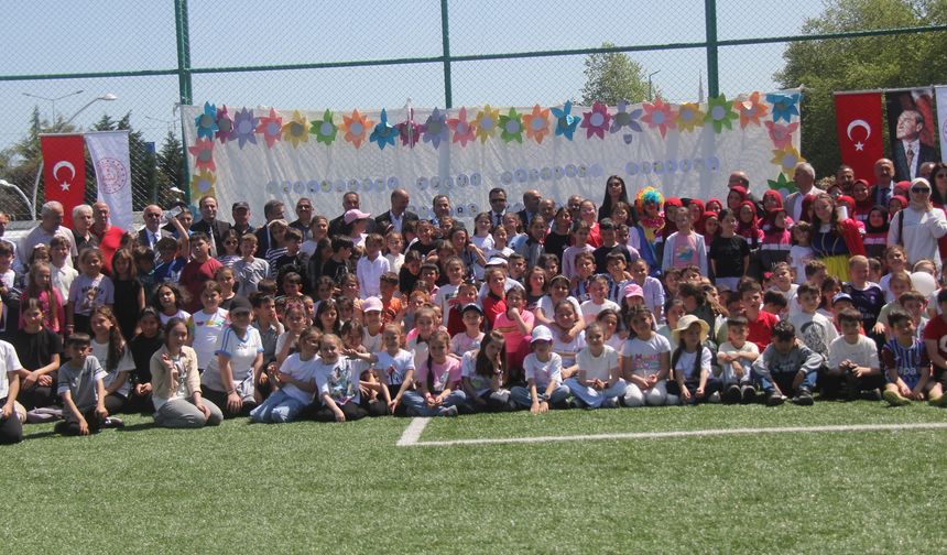 Trabzon'da Geleneksel Çocuk Oyunları Şenliği düzenlendi