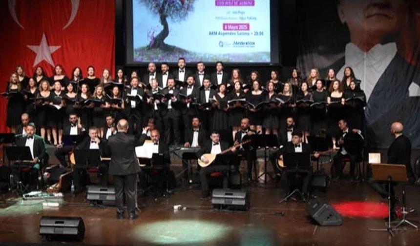 Antalya Büyükşehir Belediyesi THM korosundan bahar konseri