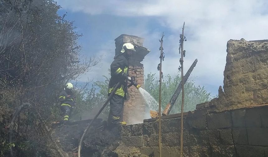 Bilecik Pazaryeri'nde yangın dehşeti