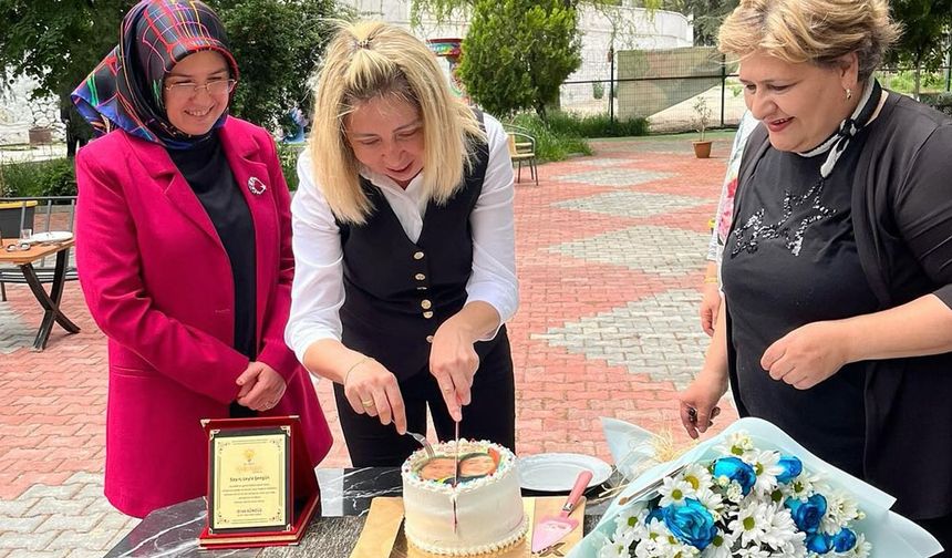 Isparta'da Anneler Günü kapsamında yüreklere dokunan sürpriz