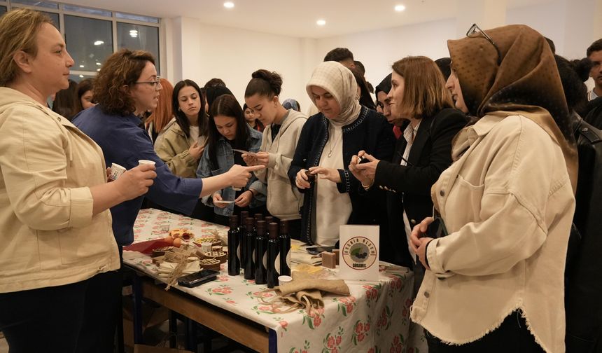 Düzce’de Çiftçiler Günü'nde "Toprakta Bilim Var" etkinliği düzenlendi