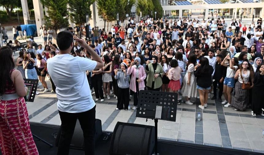 Mersin'de öğrencilere moral etkinliği