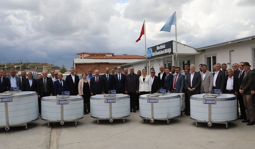 Çorum Mecitözü’nde üreticiye süt soğutma tankı ve ekipman desteği
