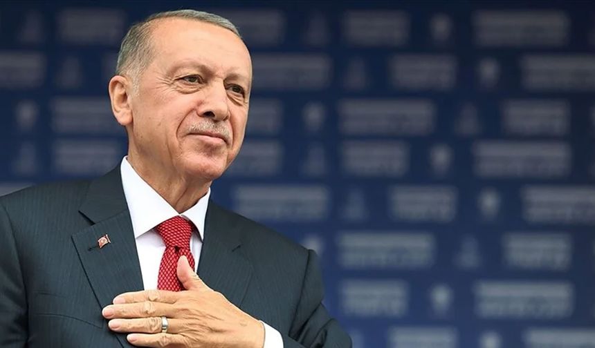 Cumhurbaşkanı Erdoğan’dan Babalar Günü paylaşımı: “Tüm fedakâr babalarımızın günü kutlu olsun”