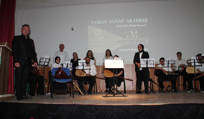 Çay’da unutulmaz Türk Halk Müziği Konseri