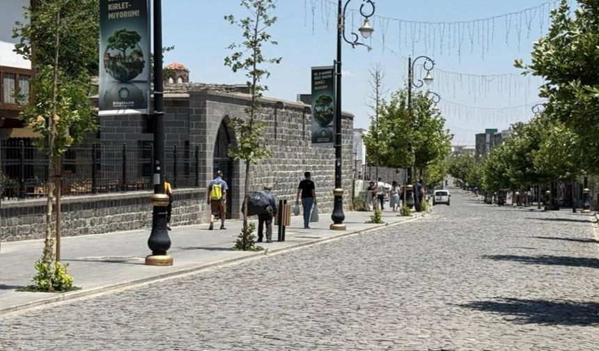 Diyarbakır’da kavurucu sıcaklar tarihi mekânları vurdu