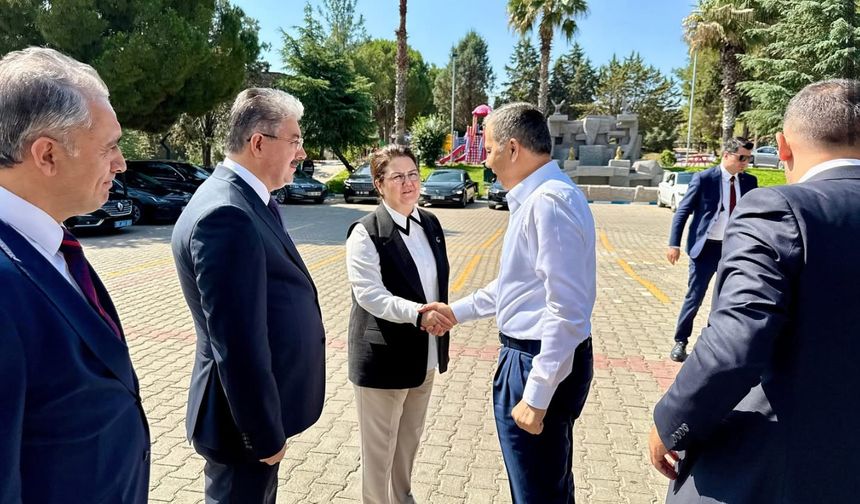 İçişleri Bakanı Ali Yerlikaya Osmaniye’de ziyaretlerde bulundu