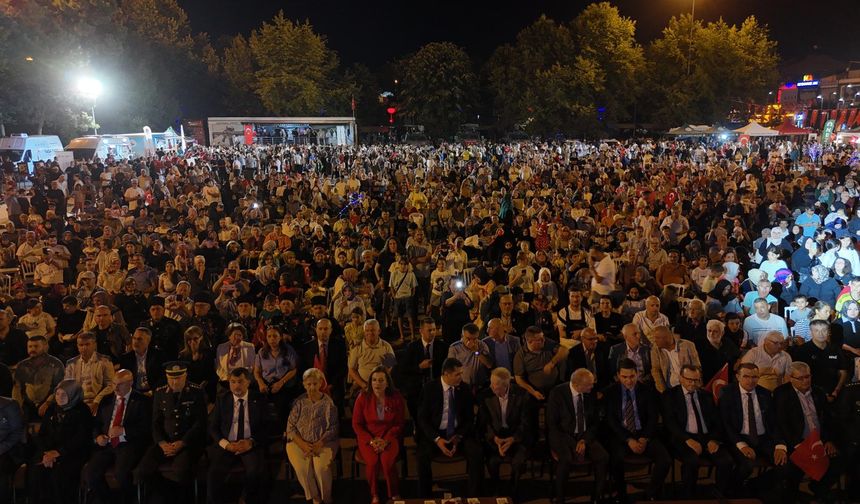 15 Temmuz Şehitleri Düzce'de dualarla anıldı