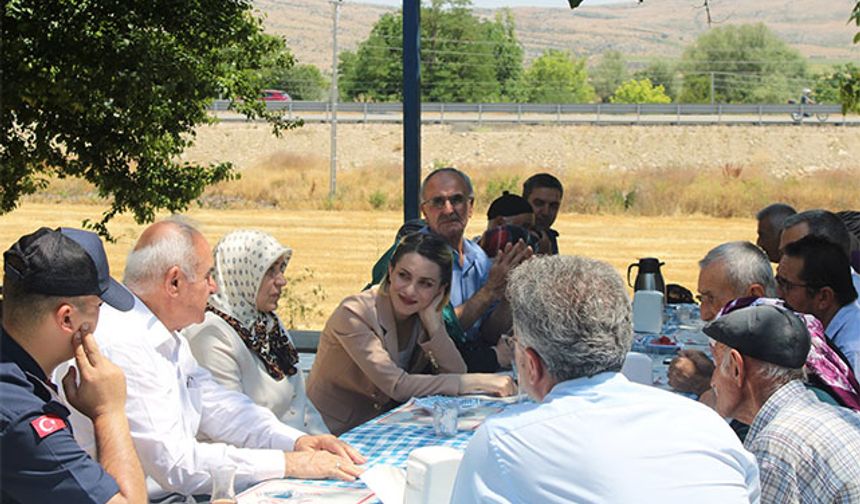 Kaymakam Nayman, 45 yıllık evlilerle bir araya geldi