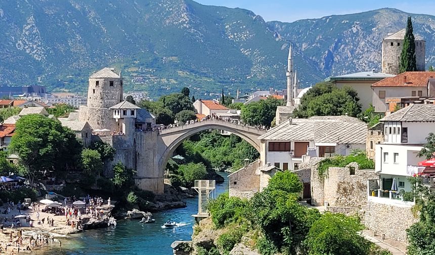 Neretva Nehri'nin asırlık tanığı: Mostar Köprüsü