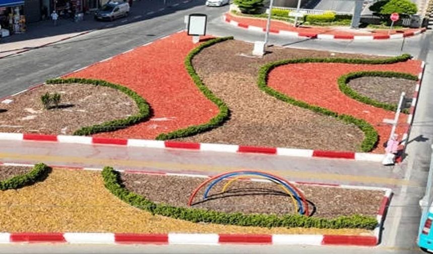 Antalya’da kurakçıl peyzajla hem tasarruf hem estetik sağlanıyor