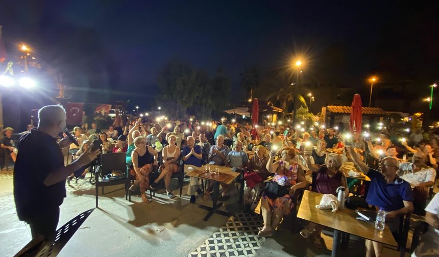 Müzikli Fethiye akşamları renkli sahnelerle devam ediyor!