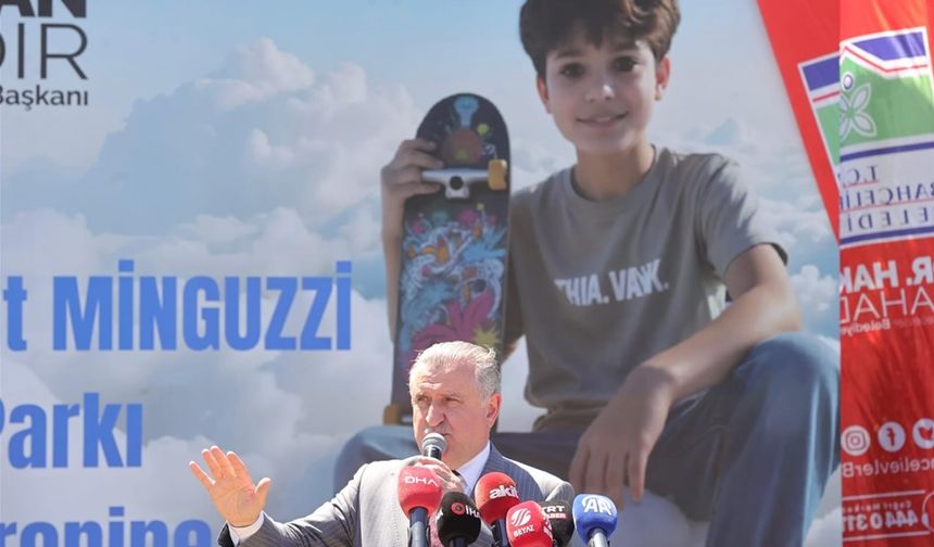 Mattia Ahmet Minguzzi Skate Parkı'nın açılışını Bakan Osman Aşkın BAK yaptı